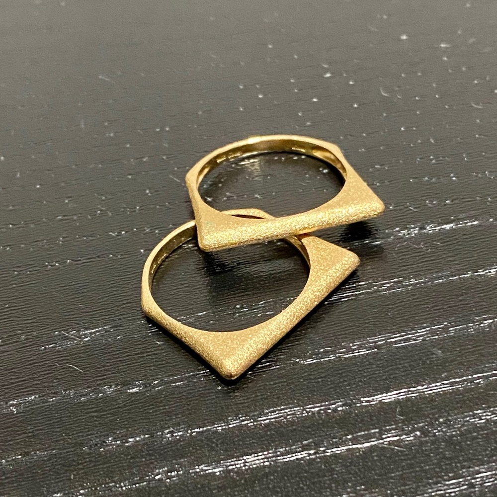 gold ring set